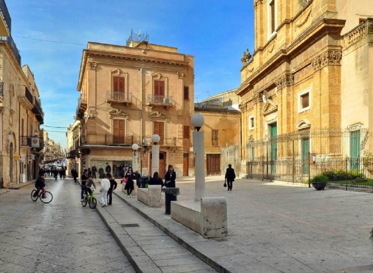 Piazza Repubblica Appartament Alcamo Exterior photo